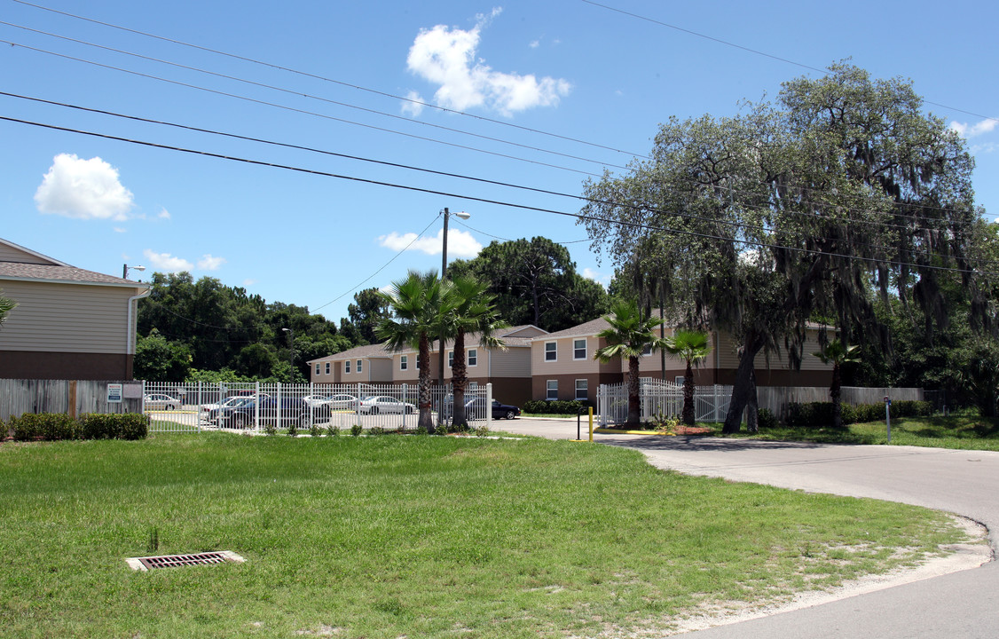 Golden Glade Apartments in Tampa, FL - Building Photo