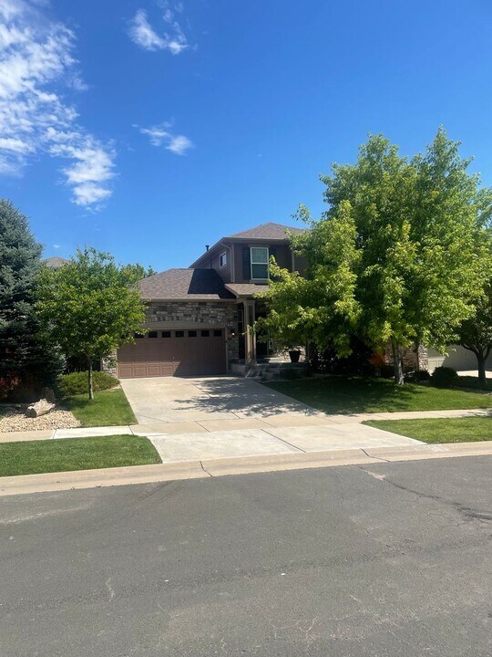 24708 E Layton Pl in Aurora, CO - Building Photo