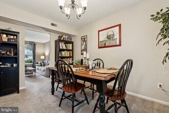 4525 Winding Brook Dr in Bensalem, PA - Building Photo - Building Photo