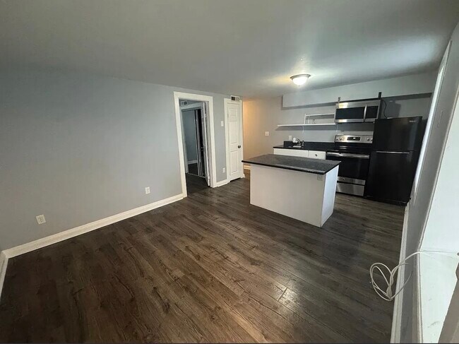 11 N Jay St in Middleburg, VA - Building Photo - Building Photo