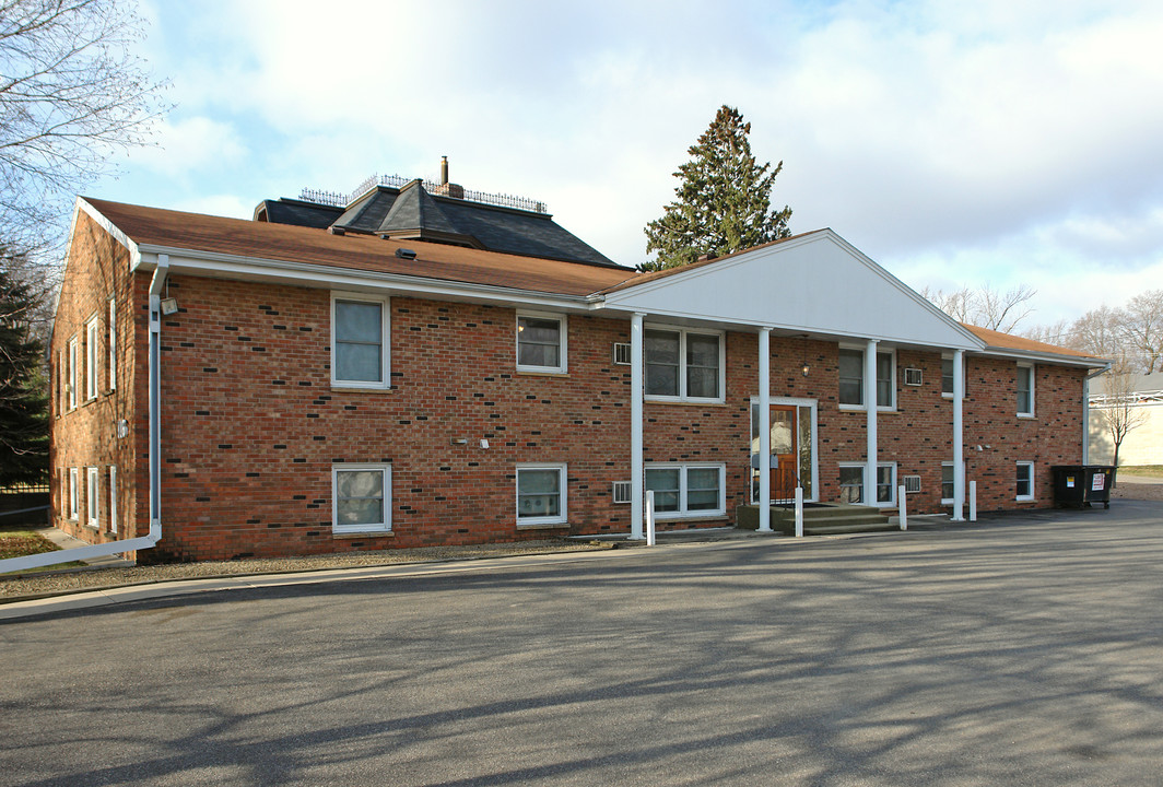 116 1st Ave NW in Faribault, MN - Building Photo