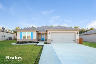 771 Deerwood Dr in Pell City, AL - Building Photo