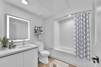 1240 Magnolia Ave in Los Angeles, CA - Building Photo - Building Photo