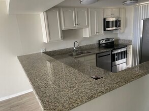 4337 Marina City Dr, Unit 843 in Marina Del Rey, CA - Building Photo - Building Photo