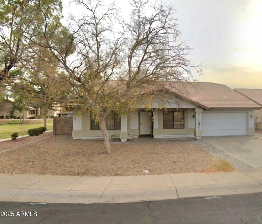 501 W Palo Verde St in Gilbert, AZ - Building Photo