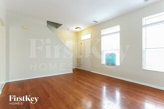 7215 Bradley Dr in Plainfield, IL - Foto de edificio - Building Photo