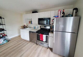 276 Pearl St, Unit 3L in Cambridge, MA - Building Photo - Building Photo