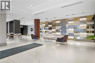 55 Duke St W in Kitchener, ON - Building Photo - Building Photo