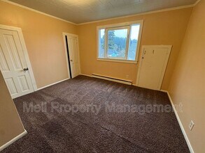 507 N 5th St in Shelton, WA - Building Photo - Building Photo