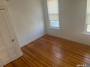 473 Howard Ave in New Haven, CT - Building Photo - Building Photo