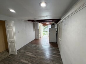 1410 N 65th Ter, Unit b in Hollywood, FL - Building Photo - Building Photo