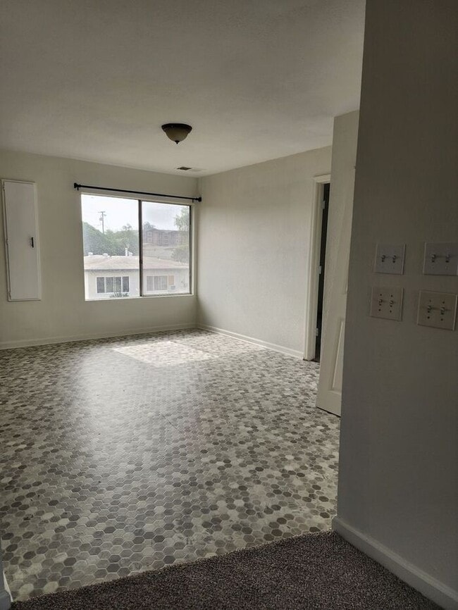 1237 Lyons Ln in El Cajon, CA - Building Photo - Building Photo