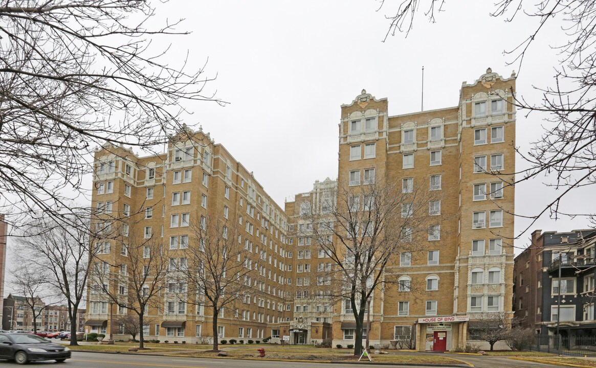 Country Club Apartments in Chicago, IL - Foto de edificio