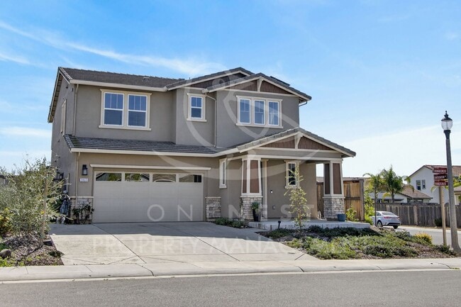 property at 2883 Ridgecrest Dr