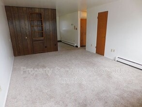 2855 Elm Cir in Grand Junction, CO - Building Photo - Building Photo
