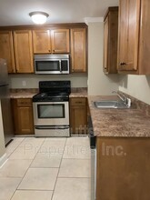 409 N Poplar St in Florence, AL - Building Photo - Building Photo