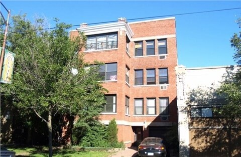 7628 N Rogers Ave in Chicago, IL - Foto de edificio - Building Photo