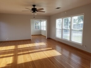 5165 Carlingford Ave in Riverside, CA - Foto de edificio - Building Photo