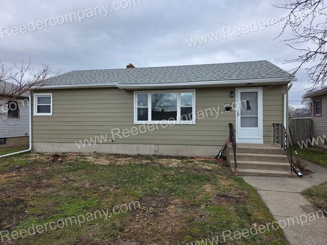 property at 7542 Missouri Ave