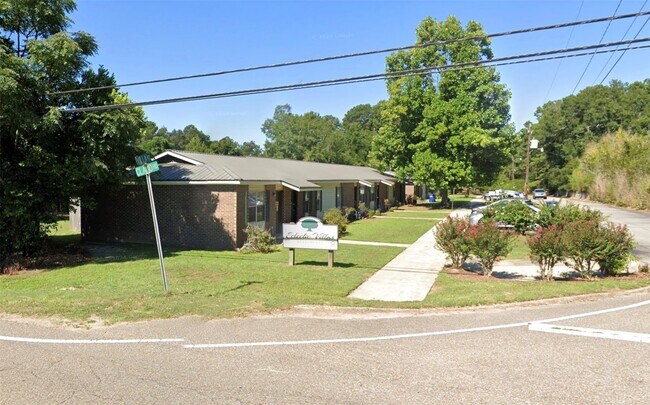 11 Villa St in Eclectic, AL - Building Photo - Building Photo