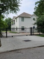3521 Toliver St in Houston, TX - Building Photo