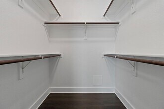 3300 Towers Blvd in Seabrook, TX - Building Photo - Building Photo