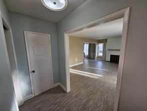 354 N Toland Ave in West Covina, CA - Building Photo - Building Photo