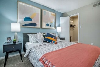 The Landing at Herndon in Herndon, VA - Building Photo - Building Photo