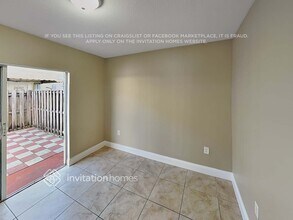 7477 NW 180th St, Unit 402 in Hialeah, FL - Building Photo - Building Photo