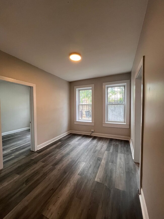 238 Fowler Ave, Unit 3 in Jersey City, NJ - Foto de edificio - Building Photo