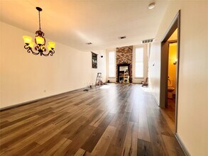 727 Bunker Hill Rd in Houston, TX - Building Photo - Building Photo