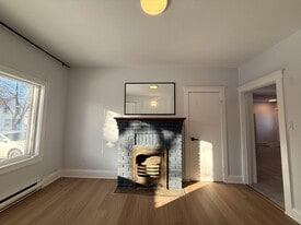 61 Curry St in Moncton, NB - Building Photo