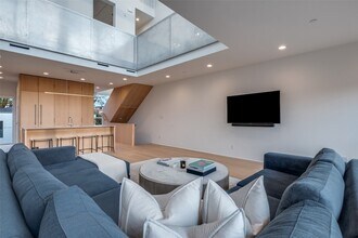 4626 Coles Manor Pl, Unit 5225 White Willow B230 in Dallas, TX - Building Photo - Building Photo