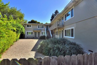 401 Ash St in Mill Valley, CA - Building Photo - Building Photo