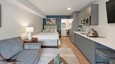 5772 Old Hickory Blvd, Unit 204 in Nashville, TN - Building Photo - Building Photo