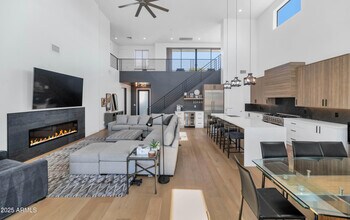 4413 E Turney Ave in Phoenix, AZ - Building Photo - Building Photo