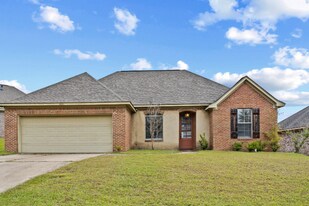 420 Silver Hill Dr in Pearl, MS - Building Photo