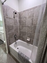 17520 Gawthrop Dr, Unit #403 in Bradenton, FL - Building Photo - Building Photo