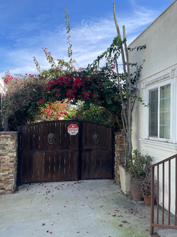 1311 S Ross St in Santa Ana, CA - Foto de edificio - Building Photo