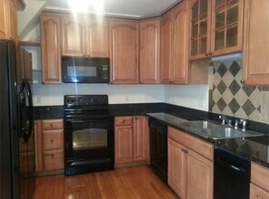 29 Elton Ave in Watertown, MA - Building Photo - Building Photo