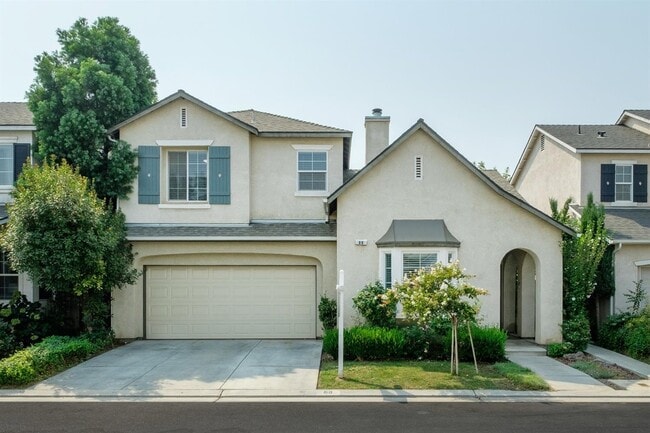 property at 68 W Bordeaux Ln