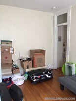 208 Winthrop Rd in Brookline, MA - Building Photo