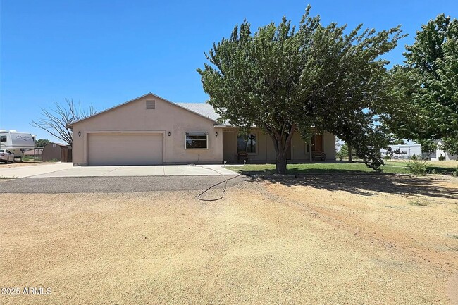 property at 798 N Fire Sky Ln
