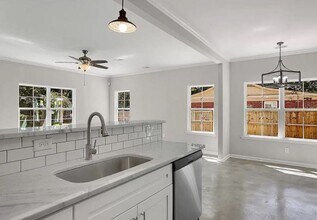 5018 Wilburn Ave in Memphis, TN - Building Photo - Building Photo