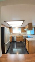 3087 Crystal Mountain Ave in Medford, OR - Building Photo - Building Photo