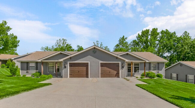 24 Wallingford Dr in Platte City, MO - Building Photo - Building Photo