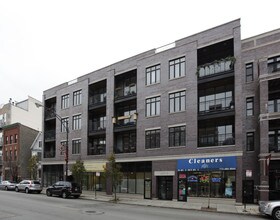 2125-2131 W Belmont Ave in Chicago, IL - Building Photo - Building Photo