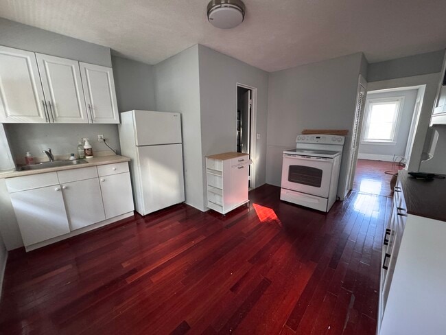 265 Bolton St, Unit 2