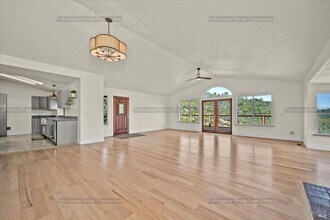 314 Lariat Dr in Pope Valley, CA - Building Photo - Building Photo