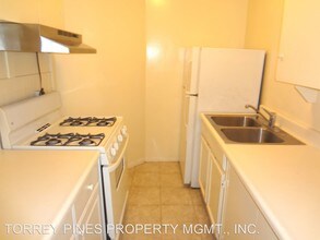 7703 Eads Ave in San Diego, CA - Building Photo - Building Photo